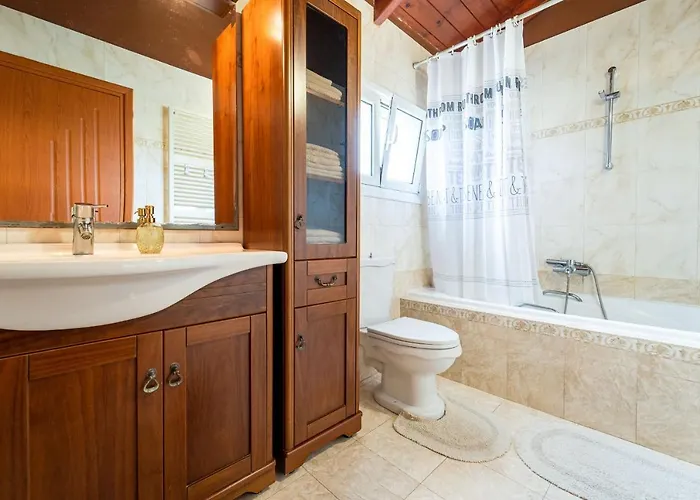 Mataragkas - 1km From Center, By Zantewize * Laganas