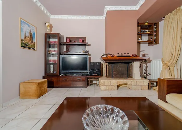 Mataragkas - 1km From Center, By Zantewize * Laganász