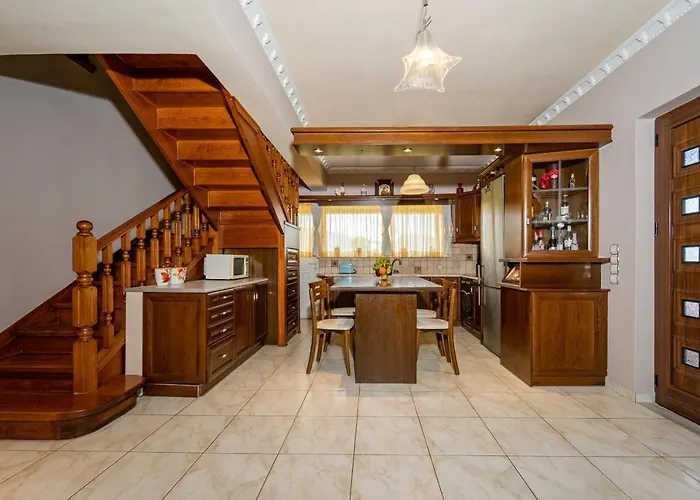 Casa de Férias Mataragkas - 1km From Center, By Zantewize Laganas